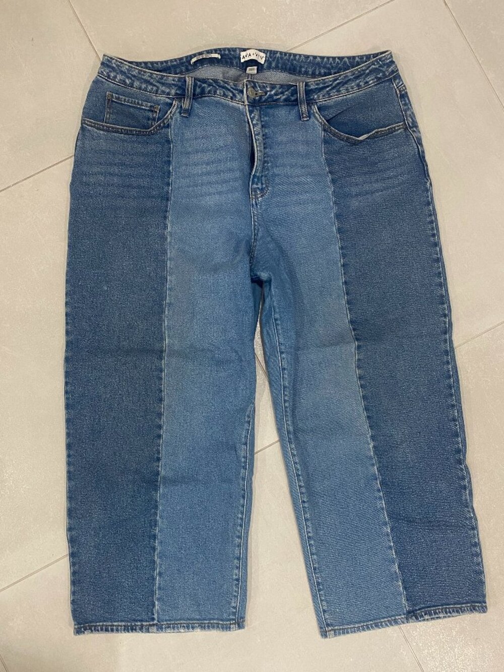 Ava & Viv Two-tone Straight Leg Jeans - 20